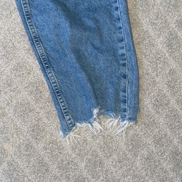 BDG High-Waisted baggy jean destroyed light wash - Picture 6 of 8